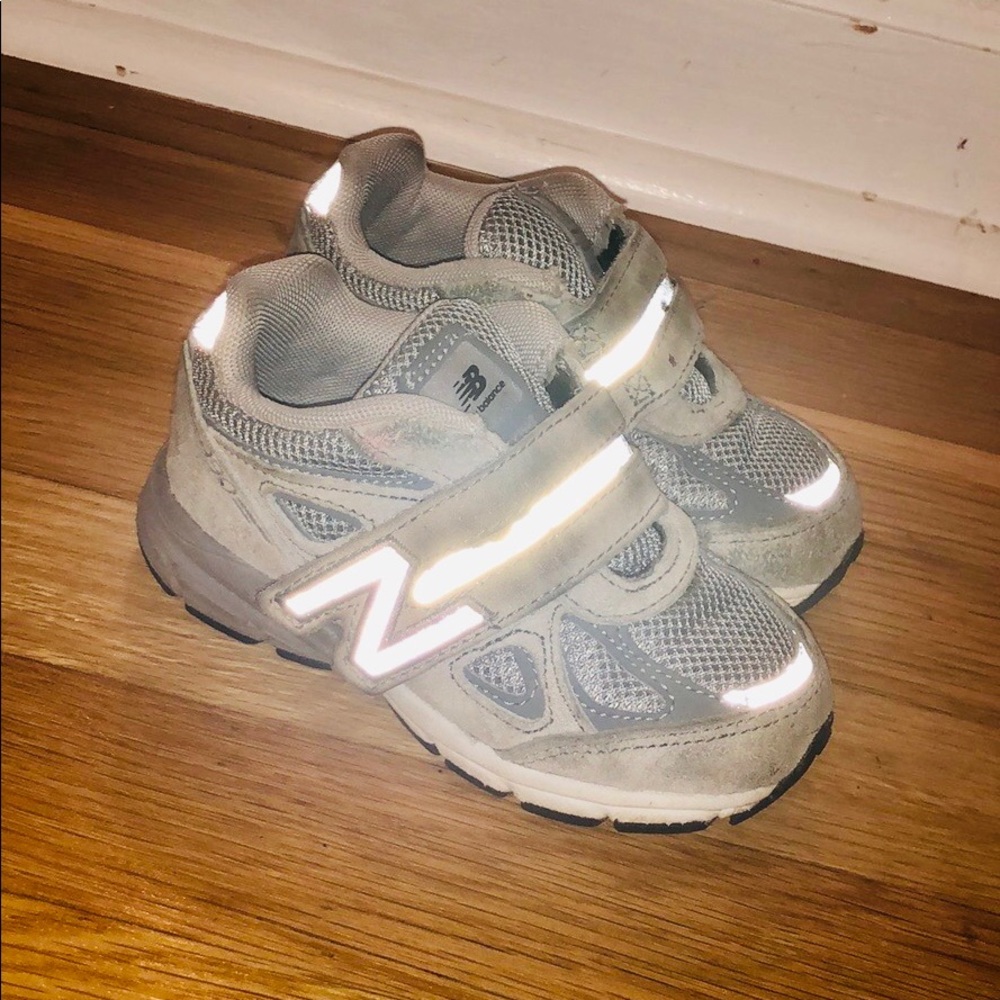 New Balance kids 990v4